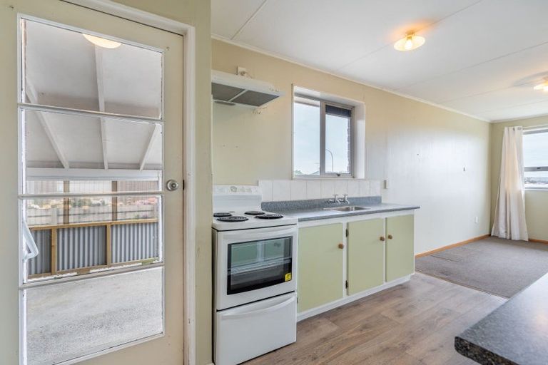 Photo of property in 67 Dunbeath Crescent, Kew, Invercargill, 9812