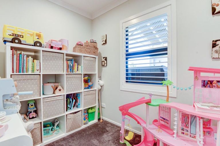 Photo of property in 23 Tirimoana Place, Otamatea, Whanganui, 4501