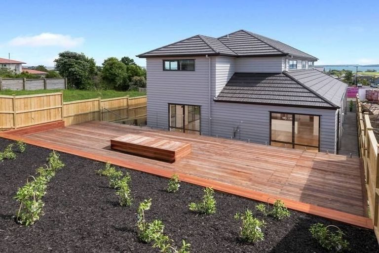 Photo of property in 21 Thistle Close, Beachlands, Auckland, 2018