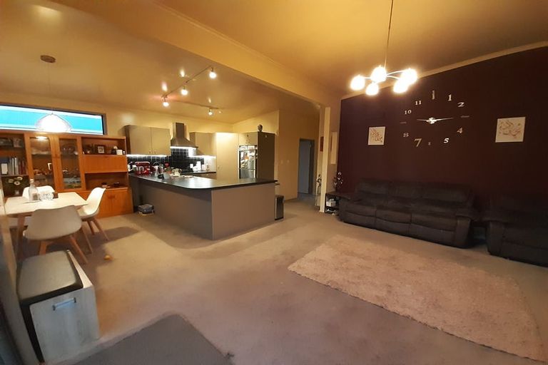 Photo of property in 3 Clariton Avenue, Green Island, Dunedin, 9018