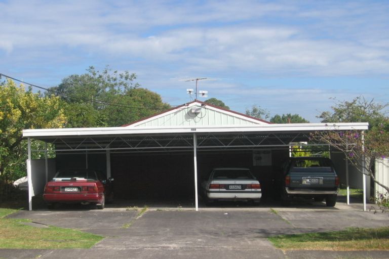 Photo of property in 2/114 Lynwood Road, New Lynn, Auckland, 0600