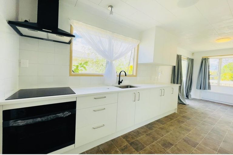 Photo of property in 32 Blanche Way, Half Moon Bay, Auckland, 2012