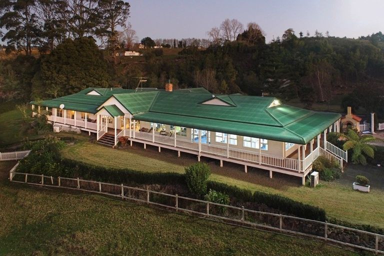 Photo of property in 59 Chamberlain Road, Bombay, 2675