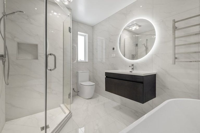 Photo of property in 126b Coronation Road, Hillcrest, Auckland, 0627