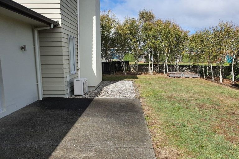 Photo of property in 8 Baverstock Road, Flat Bush, Auckland, 2016