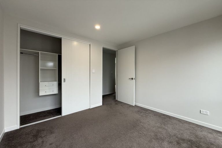 Photo of property in 7/21 Akoranga Drive, Northcote, Auckland, 0627