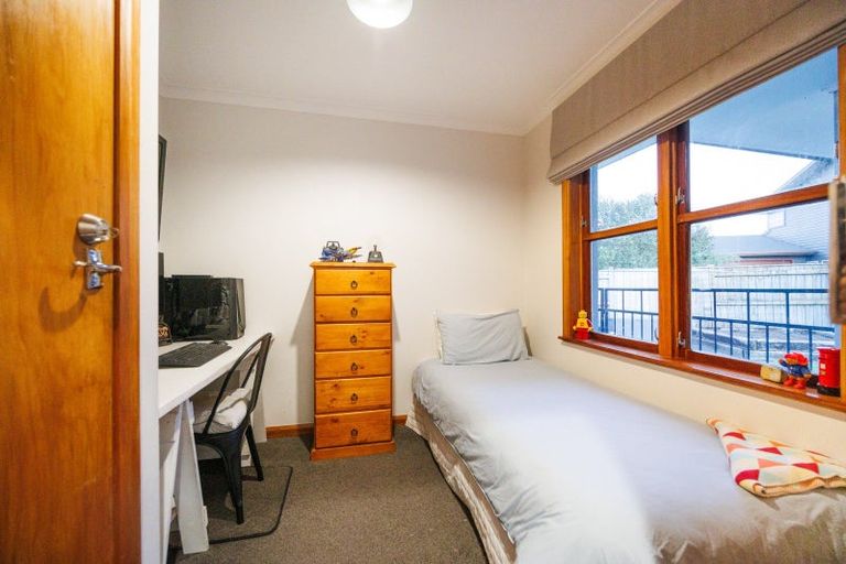 Photo of property in 46 Churchill Avenue, Hokowhitu, Palmerston North, 4410