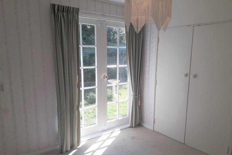 Photo of property in 32 City View Grove, Harbour View, Lower Hutt, 5010