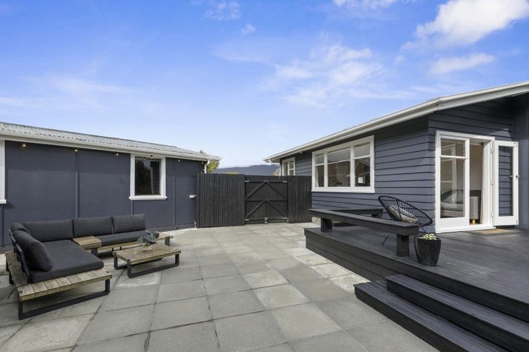 Photo of property in 74 Garden Road, Avalon, Lower Hutt, 5011