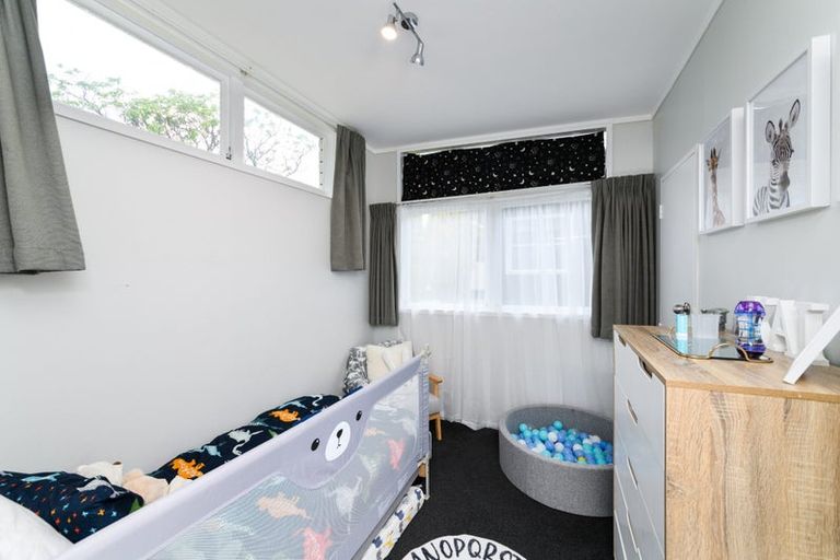 Photo of property in 6a Westhaven Grove, Takaro, Palmerston North, 4412