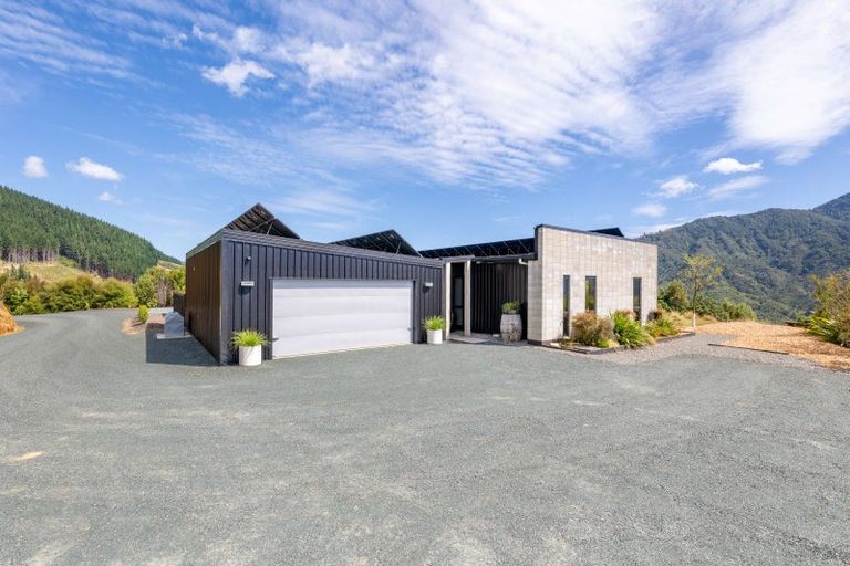 Photo of property in 1424 Queen Charlotte Drive, Linkwater, 7281
