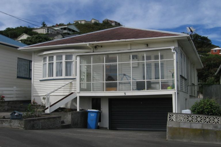 Photo of property in 5 Liffey Street, Island Bay, Wellington, 6023