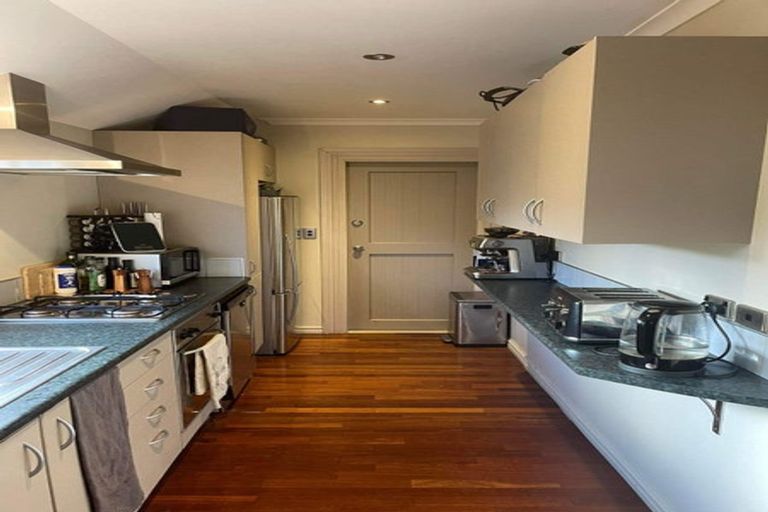 Photo of property in 210 Tinakori Road, Thorndon, Wellington, 6011