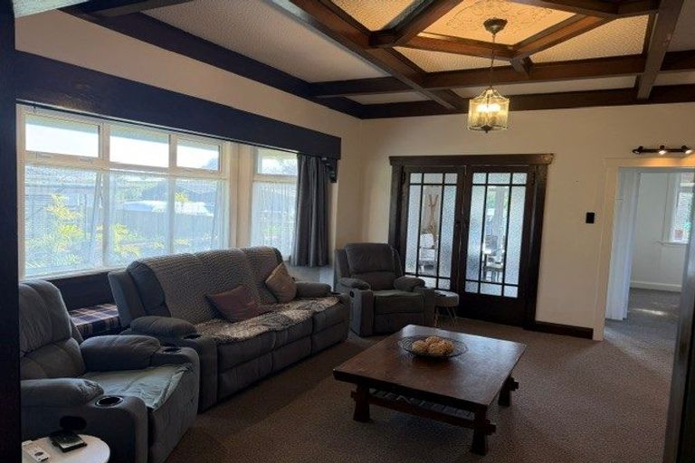 Photo of property in 27 Atiawa Street, Glen Avon, New Plymouth, 4312