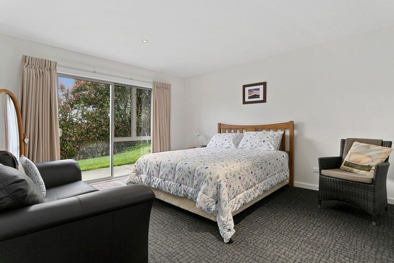 Photo of property in 1/13 Scenic Heights, Acacia Bay, Taupo, 3330