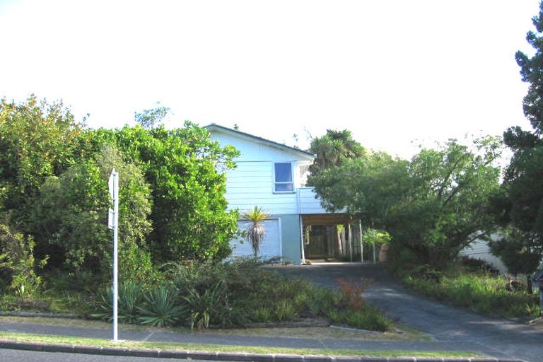 Photo of property in 55 Weatherly Road, Torbay, Auckland, 0630