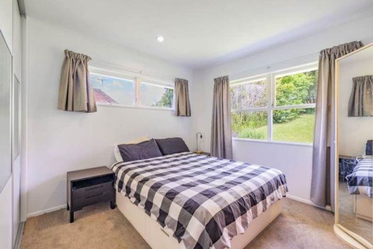 Photo of property in 37 Rosalind Road, Glenfield, Auckland, 0629