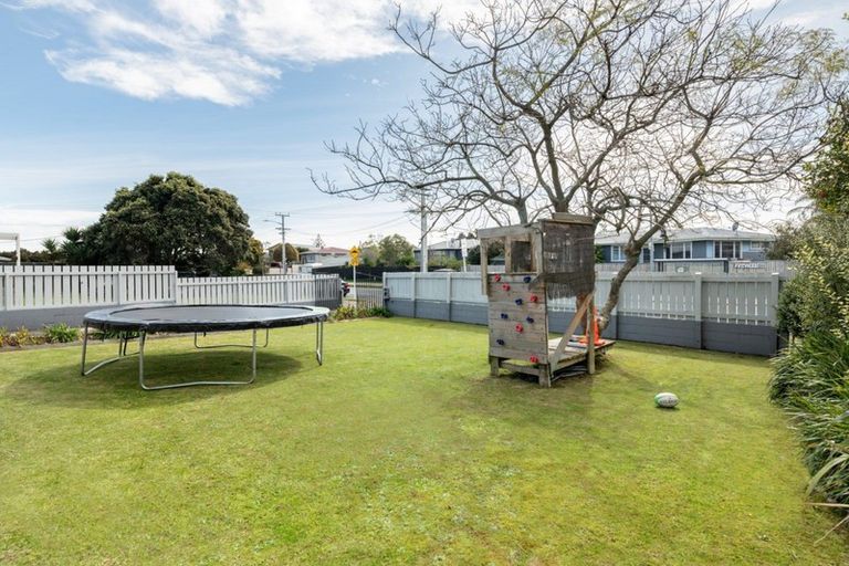 Photo of property in 54 Links Avenue, Mount Maunganui, 3116