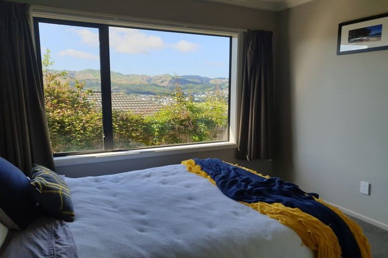 Photo of property in 123 Te Puia Drive, Aotea, Porirua, 5024