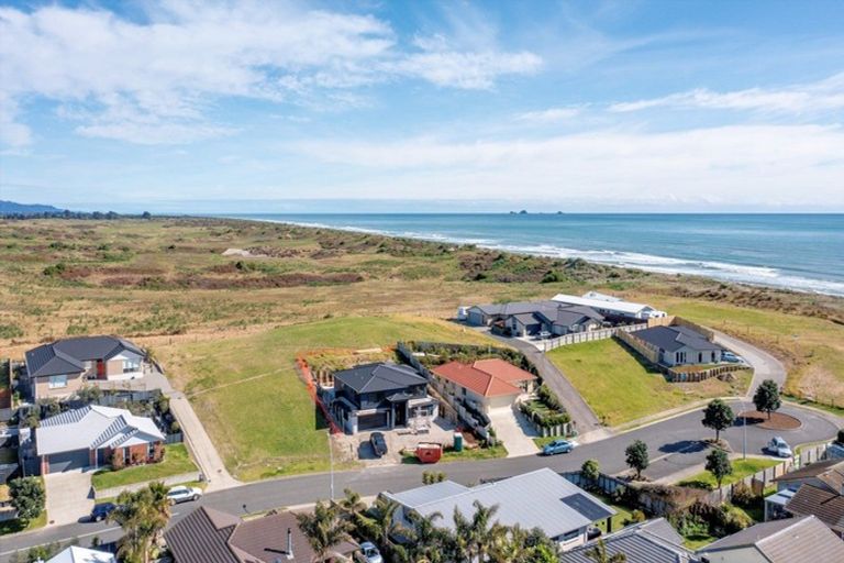 Photo of property in 41 Omega Place, Coastlands, Whakatane, 3120