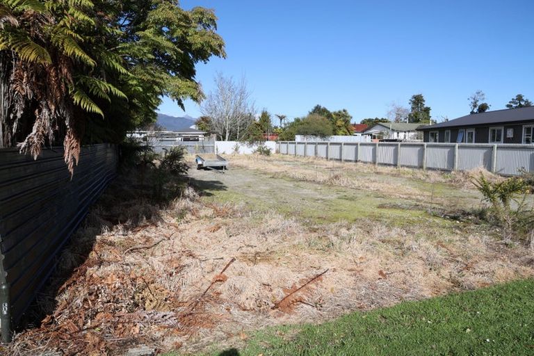 Photo of property in 4 Stout Street, Westport, 7825