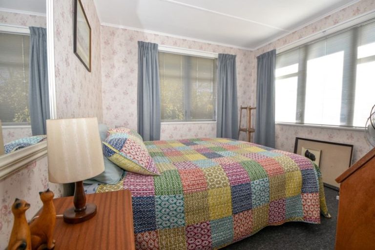 Photo of property in 24 Armstrong Avenue, Carterton, 5713