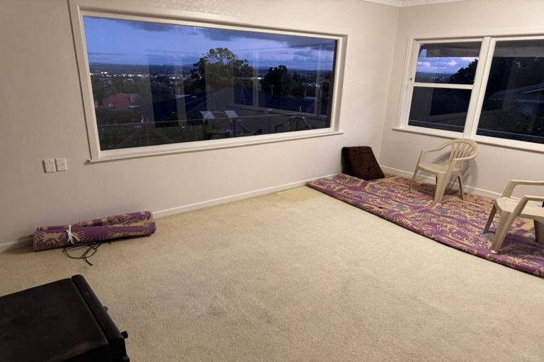 Photo of property in 29 Hillcrest Grove, Hillpark, Auckland, 2102