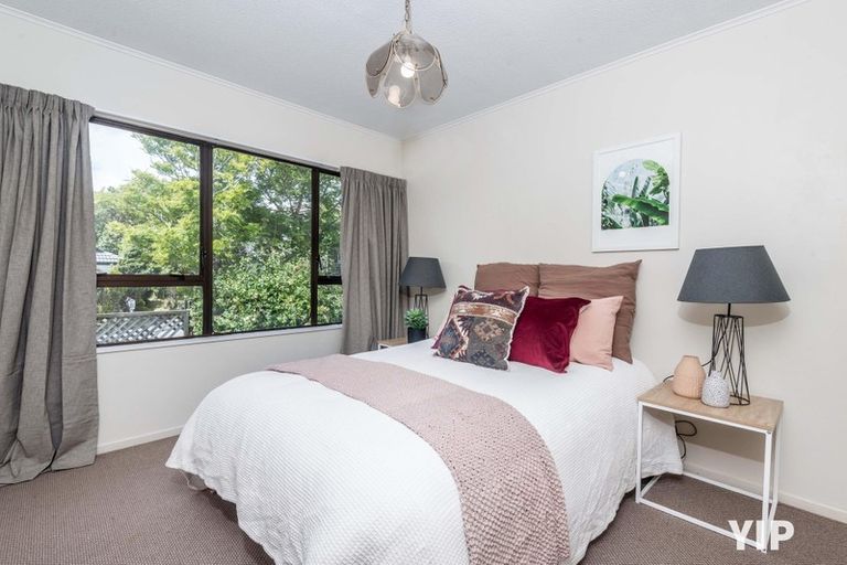 Photo of property in 1 Dominica Crescent, Grenada Village, Wellington, 6037