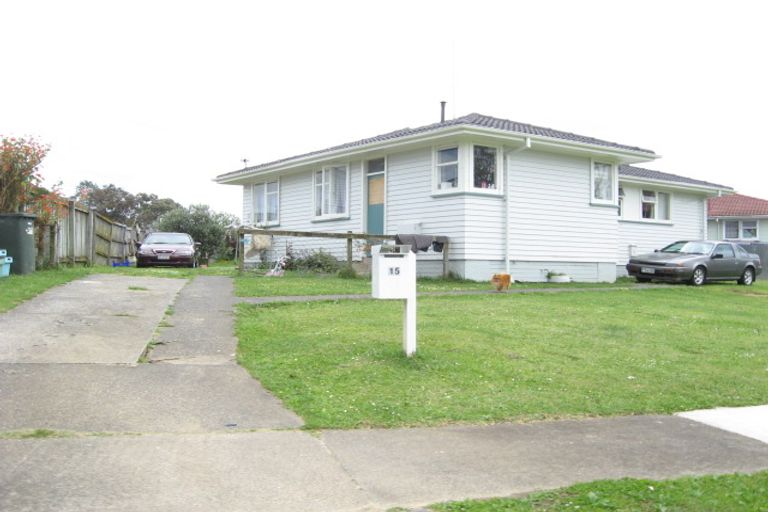 Photo of property in 15 Heyford Close, Mangere, Auckland, 2022