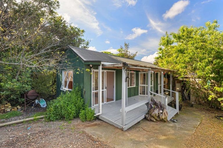 Photo of property in 979 Tuateawa Road, Waikawau, Coromandel, 3584