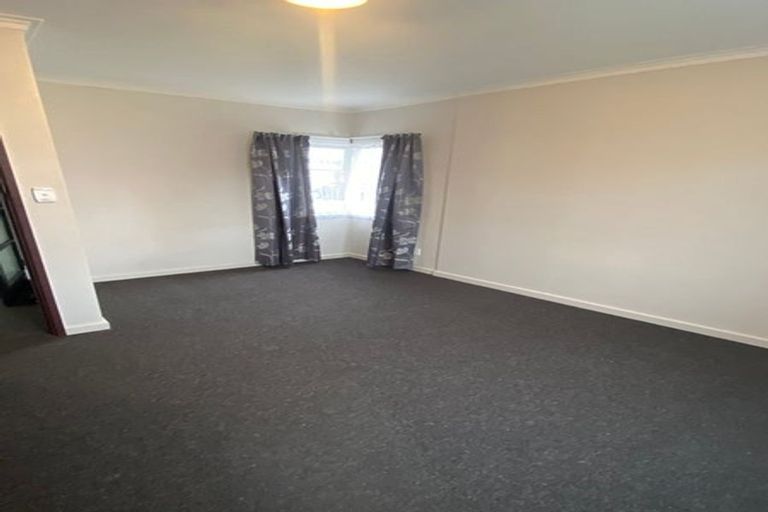 Photo of property in 229 Featherston Street, Palmerston North, 4410