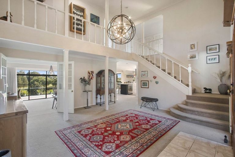 Photo of property in 57 Links View Drive, Omokoroa, 3114