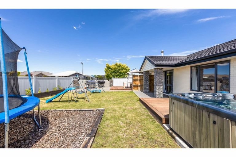 Photo of property in 15 Foxton Drive, Kaiapoi, 7630