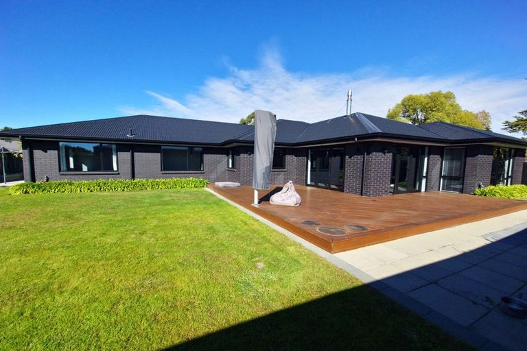 Photo of property in 243 Taylor Pass Road, Witherlea, Blenheim, 7201