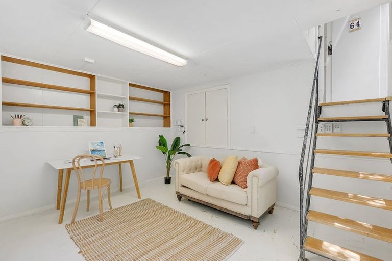 Photo of property in 64 Cluny Road, Plimmerton, Porirua, 5026