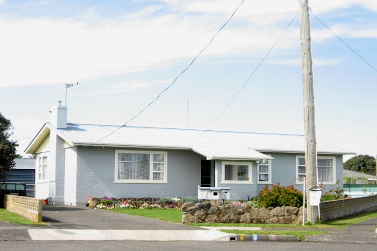 Photo of property in 15 Balmoral Crescent, Springvale, Whanganui, 4501