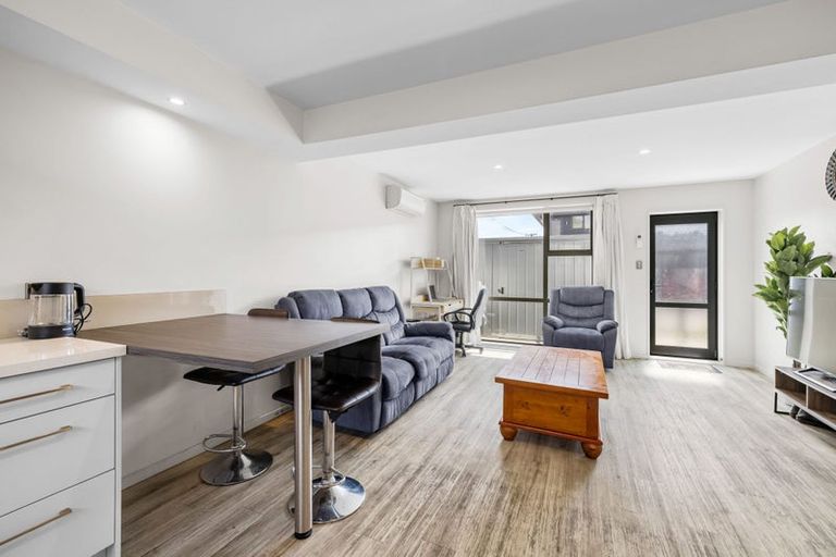 Photo of property in 1/22 Springfield Road, Saint Albans, Christchurch, 8014