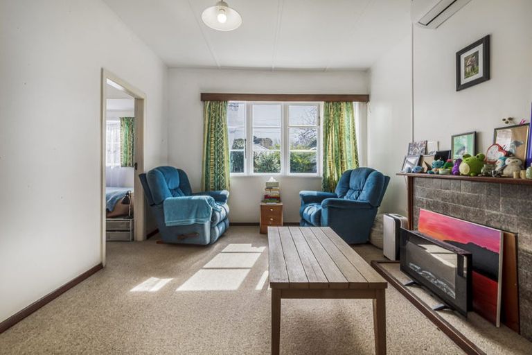 Photo of property in 32 Riley Crescent, Woolston, Christchurch, 8023