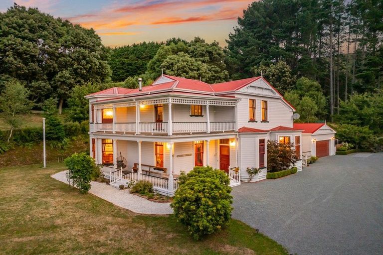 Photo of property in 215a Katherine Mansfield Drive, Whitemans Valley, Upper Hutt, 5371