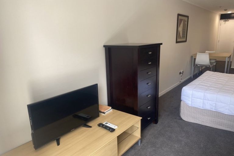 Photo of property in Waldorf Bankside Apartments, 4e/8 Bankside Street, Auckland Central, Auckland, 1010