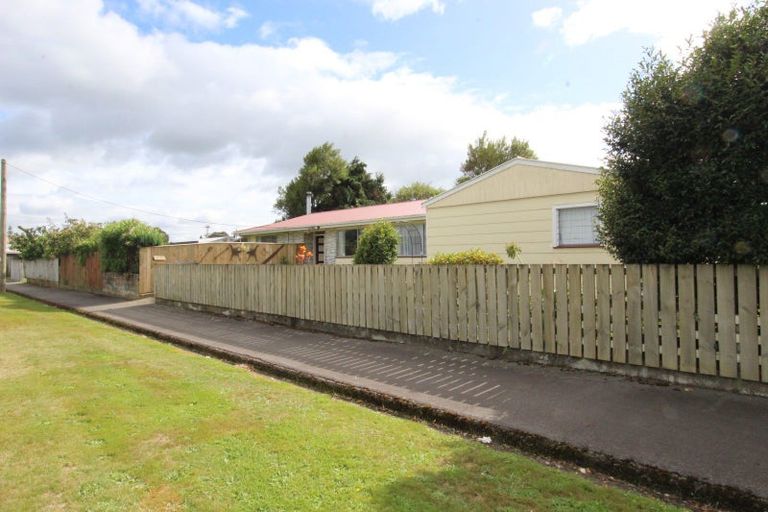 Photo of property in 17 Kiwi Street, Pahiatua, 4910