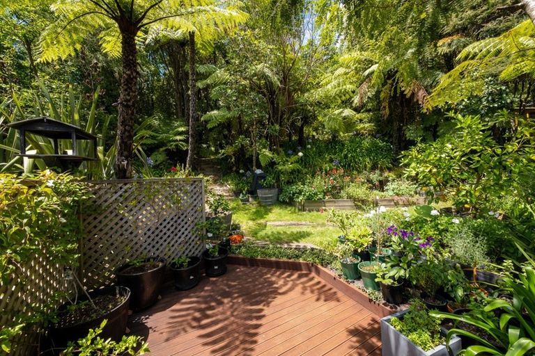 Photo of property in 8b Amelia Crescent, Waikawa, Picton, 7220