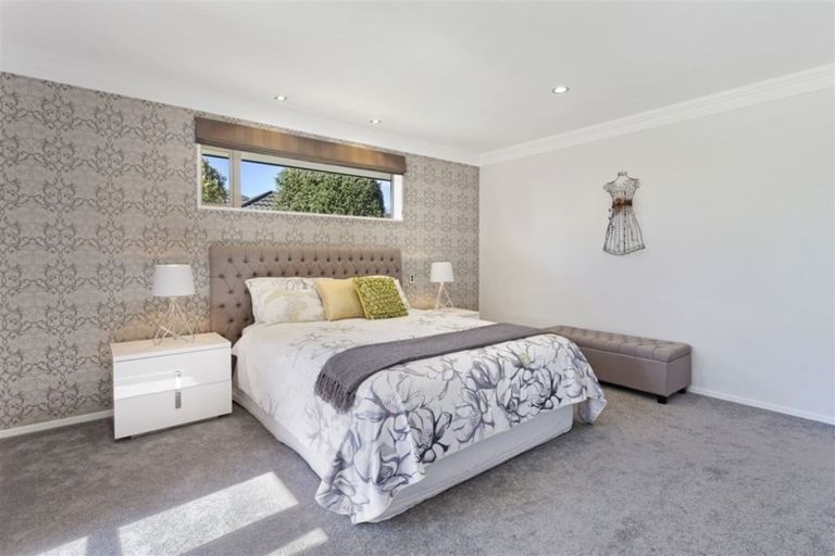 Photo of property in 10 Tawa Place, Parklands, Christchurch, 8083