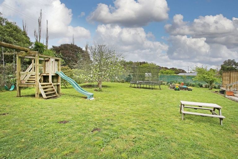 Photo of property in 210 Morrison Road, Pukekawa, Tuakau, 2696