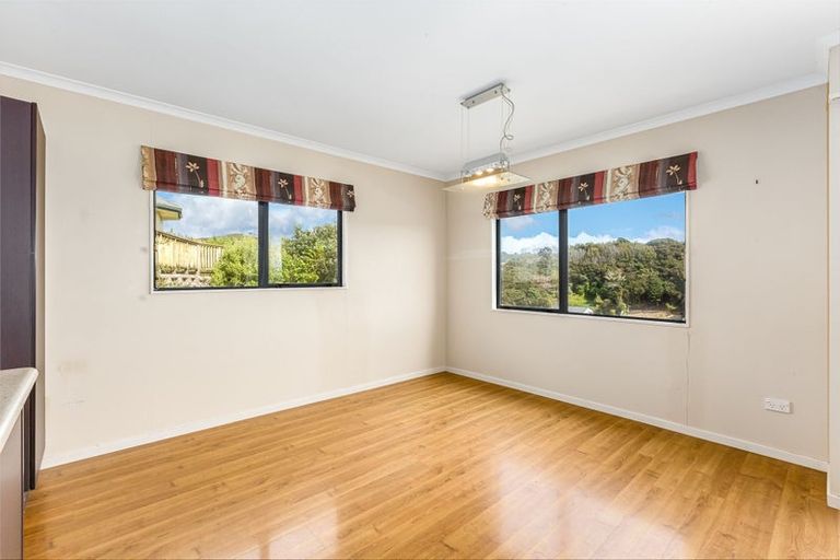 Photo of property in 92 Navigation Drive, Whitby, Porirua, 5024