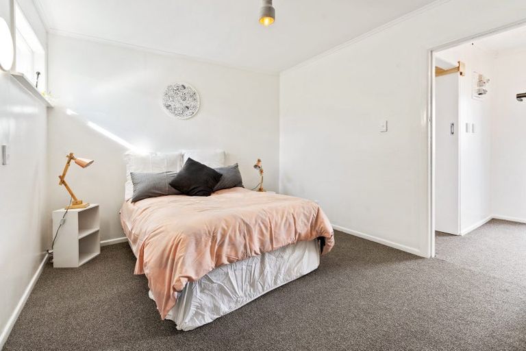 Photo of property in 2/21 Marr Road, Manurewa, Auckland, 2102