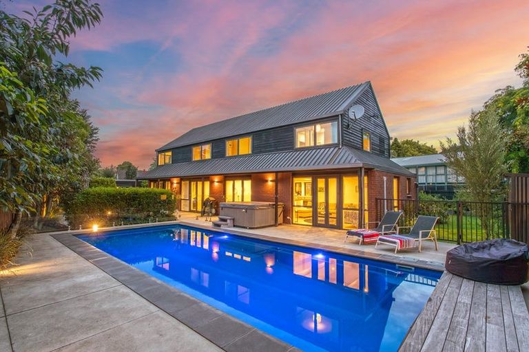 Photo of property in 190 Fendalton Road, Fendalton, Christchurch, 8052