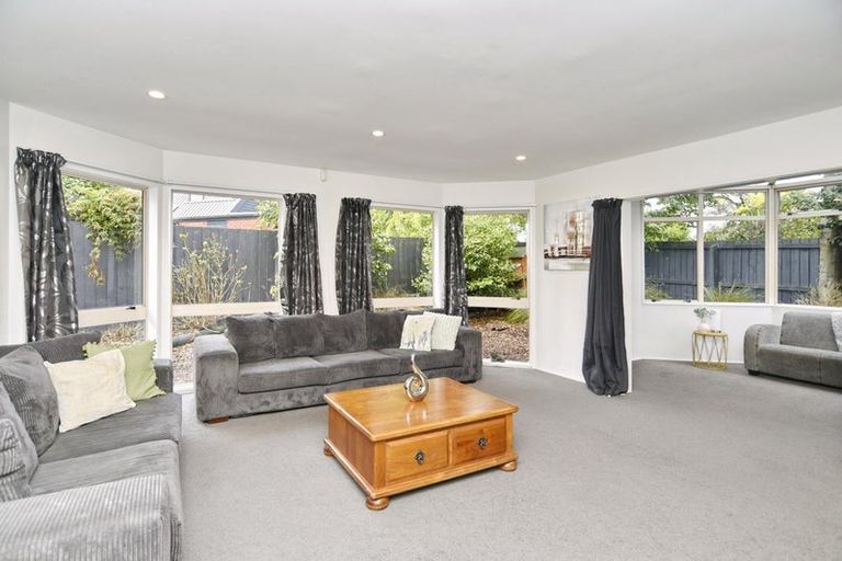 Photo of property in 9 Tangmere Place, Burwood, Christchurch, 8061