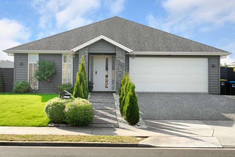 Photo of property in 39 Ruru Street, Cambridge, 3434