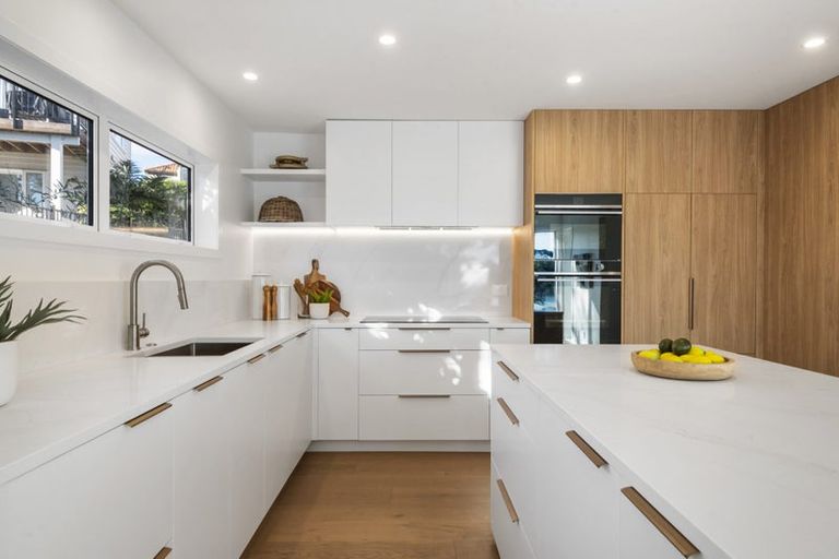 Photo of property in 5/30 Clarence Road, Northcote Point, Auckland, 0627